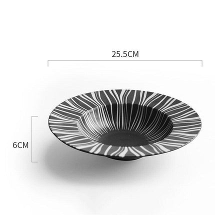 Stylish Black Geometric Dinner Plates - Luxe Dining Essentials for Exquisite Meals..