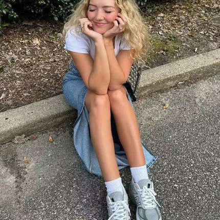 Stylish High-Waisted Slim Fit Denim Skirt: The Perfect Blend of Comfort and Fashion