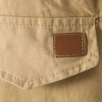 Stylish Men's Cargo Shorts: Function Meets Fashion with Generous Pocket Space - Très Elite