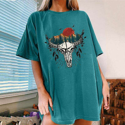 Stylish Women's Casual Tee with Unique Western Bullhead Artwork