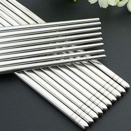 Sushi Delight: Premium Korean Stainless Steel Chopsticks for an Elevated Dining Experience - Très Elite