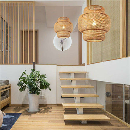 Sustainable Bamboo Pendant Light - Chic Chandelier for Modern Home Aesthetics