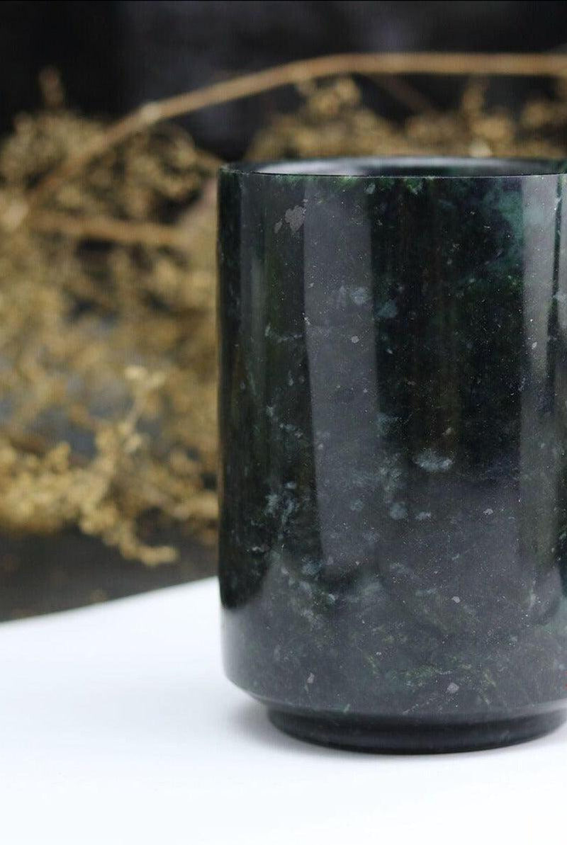 Tibetan Jade Teacup Set: Elevate Your Tea Ceremonies with Authentic Natural Elegance - Très Elite