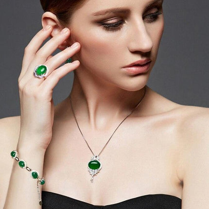 Tibetan Silver Gemstone Necklace: A Statement of Elegance and Style