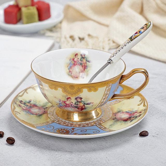 Timeless Charm: Duo of Elegant Fine Bone China Espresso Cups - Très Elite