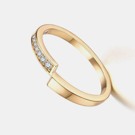 Timeless Elegance: 925 Sterling Silver Moissanite Ring for Modern Sophistication