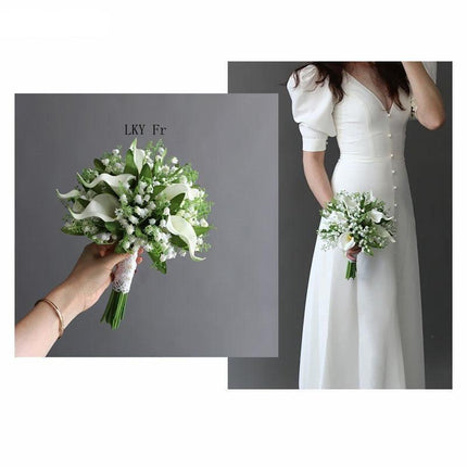 Timeless Elegance: Calla Lily and Lily of the Valley Bridal Bouquet - Très Elite