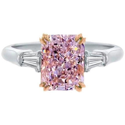 Timeless Elegance: Dazzling Cubic Zirconia Ring for Every Occasion - Très Elite
