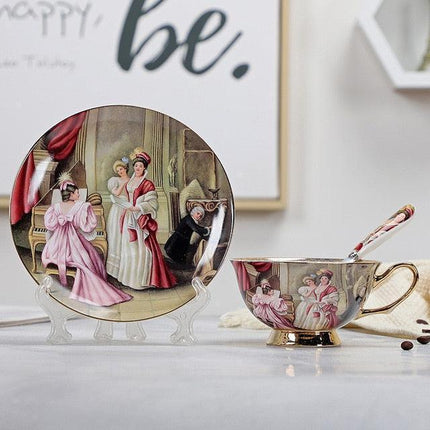 Timeless Elegance: Set of 2 Vintage Bone China Coffee Cups for Chic Coffee Moments - Très Elite