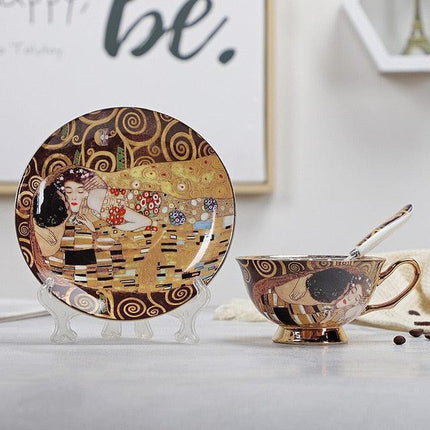 Timeless Elegance: Set of 2 Vintage Bone China Coffee Cups for Chic Coffee Moments - Très Elite