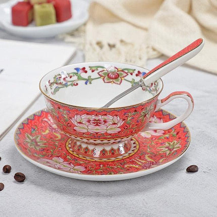 Timeless Elegance: Set of 2 Vintage Bone China Coffee Cups for Chic Coffee Moments - Très Elite