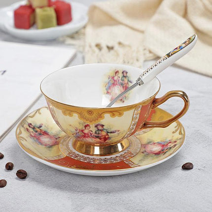 Timeless Elegance: Set of 2 Vintage Bone China Coffee Cups for Chic Coffee Moments - Très Elite