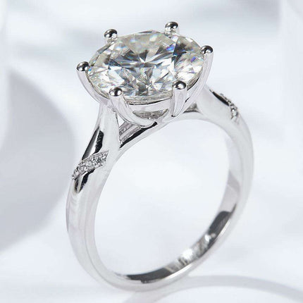 Timeless Elegance: Stunning 5 Carat Moissanite Solitaire Ring in Platinum-Plated Sterling Silver
