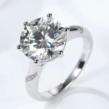 Timeless Elegance: Stunning 5 Carat Moissanite Solitaire Ring in Platinum-Plated Sterling Silver