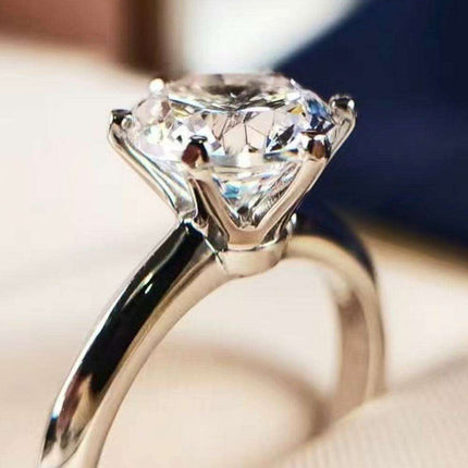 Timeless Radiance: 3 Carat Moissanite Sterling Silver Ring with Platinum Plating - Très Elite