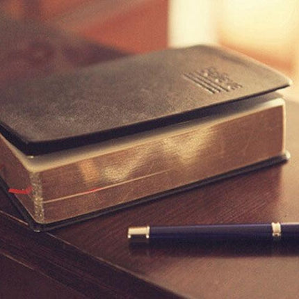 Timeless Vintage Leather Organizer - Elegant Planner Notebook - Très Elite