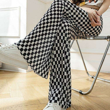 Trendy Black Checkerboard Wide-Leg Trousers for Petite Women in Korean Street Style