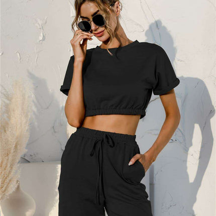 Trendy Relaxation Set with Cropped Tee and Adjustable Shorts