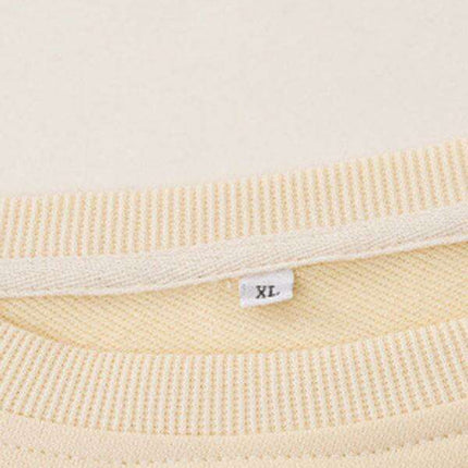 Trendy Women's Stretchy Letter Graphic Sweatshirt for Effortless Chic Style - Très Elite