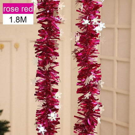 Twinkling PVC Holiday Garland - Enchanting Christmas Decoration - Très Elite