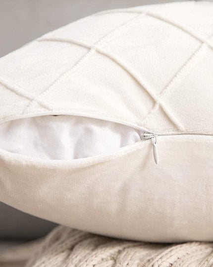 Luxurious Velvet Cushion Cover - Revitalize Your Home Decor!