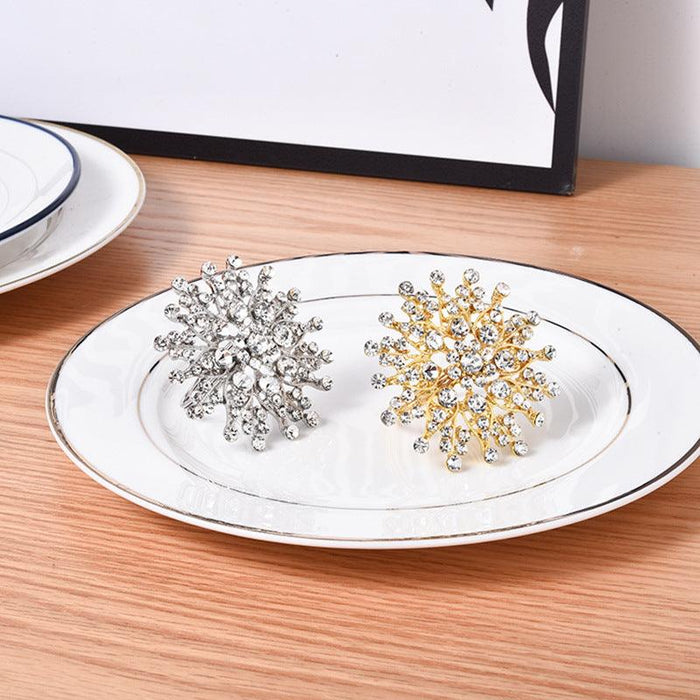 Napkin Ring with Flower Design - Elegant Dining Table Accessory