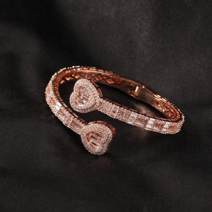 Urban Chic Baguette Heart Cuff Bracelet - Luxurious Unisex Statement Jewelry - Très Elite