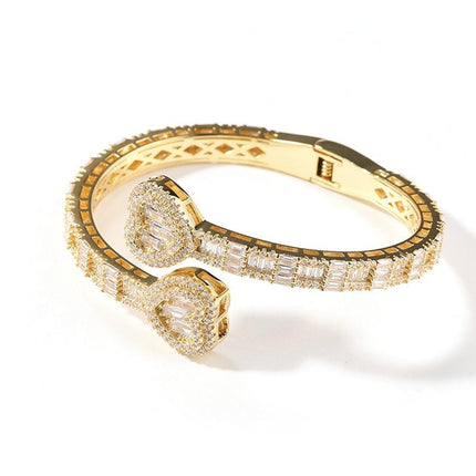 Urban Chic Baguette Heart Cuff Bracelet - Luxurious Unisex Statement Jewelry - Très Elite