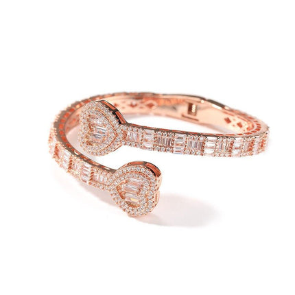 Urban Chic Baguette Heart Cuff Bracelet - Luxurious Unisex Statement Jewelry - Très Elite