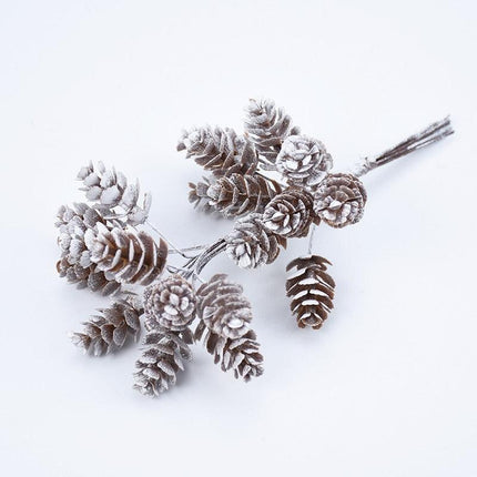 Versatile 10-Piece Realistic Pine Cone and Botanical Decoration Set for Every Occasion - Très Elite