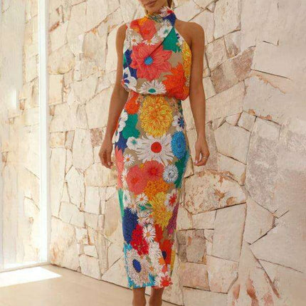 Vibrant Floral Halter Neck Dress - Essential Summer Fashion for Women - Très Elite