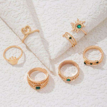 Vibrant Heart Diamond Love Palm Ring Collection with Retro Flair for Effortless Confidence - Très Elite