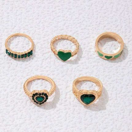 Vibrant Heart Diamond Love Palm Ring Collection with Retro Flair for Effortless Confidence - Très Elite