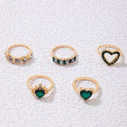 Vibrant Heart Diamond Love Palm Ring Collection with Retro Flair for Effortless Confidence - Très Elite
