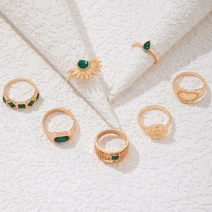 Vibrant Heart Diamond Love Palm Ring Collection with Retro Flair for Effortless Confidence - Très Elite