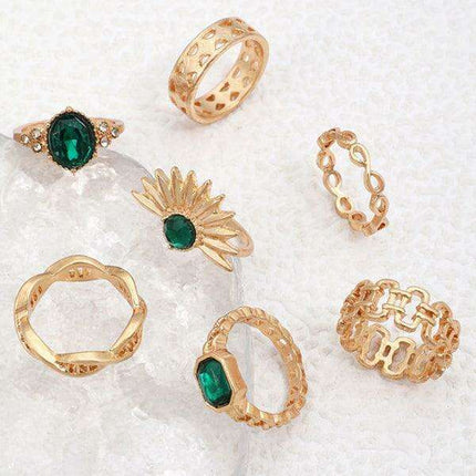 Vibrant Heart Diamond Love Palm Ring Collection with Retro Flair for Effortless Confidence - Très Elite