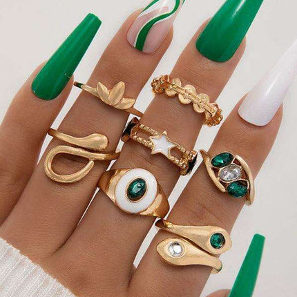 Vibrant Heart Diamond Love Palm Ring Collection with Retro Flair for Effortless Confidence