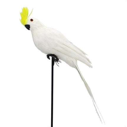 Vibrant Tropical Parrot Garden Sculpture - Realistic Outdoor Bird Decor - Très Elite