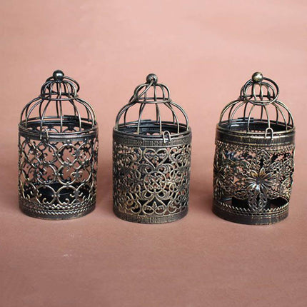 Vintage European-Style Iron Lantern Candle Holder for Elegant Home Lighting - Très Elite