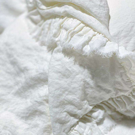 Vintage French Linen Ruffled Pillow Shams - Luxurious Timeless Charm for Your Bedroom - Très Elite