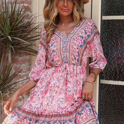 Vintage-Inspired Pink Long Sleeve Dress - Essential Fashion for Women - Très Elite