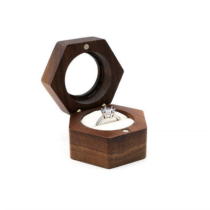 Vintage-Inspired Travel Jewelry Box with Ring Holder - Elegant Storage for Special Occasions - Très Elite