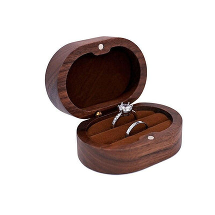 Vintage-Inspired Travel Jewelry Box with Ring Holder - Elegant Storage for Special Occasions - Très Elite