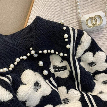 Vintage Pearl-Embellished Knit Pullover - Chic Autumn Sweater for Women - Très Elite