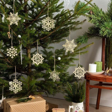 Wooden Snowflake Chip Ornaments - Cheerful Set of 10 for Holiday Celebrations - Très Elite