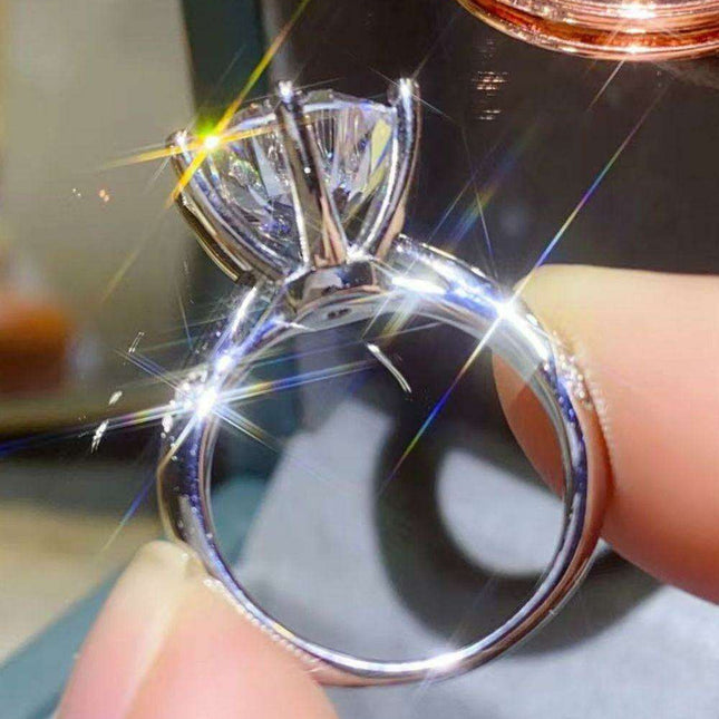 Elegant 5 Carat Lab-Created Diamond Ring with Sparkling Zircon Accents - Premium Sterling Silver Craftsmanship