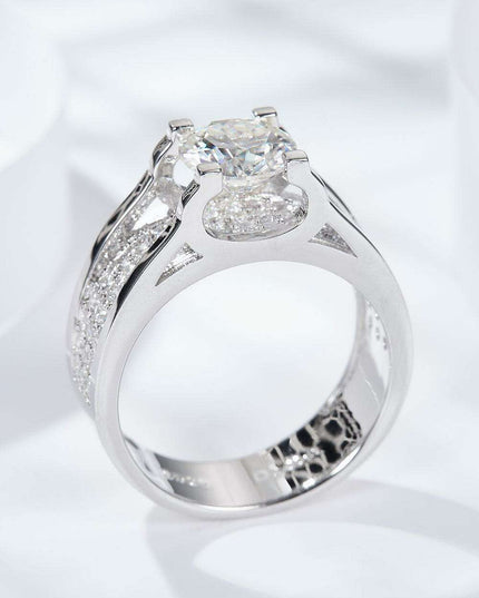 Elegant Radiance: 1 Carat Lab-Grown Diamond Sterling Silver Ring with Platinum Finish