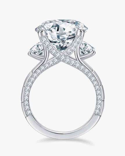 Radiant 8 Carat Moissanite Silver Ring with Luxurious Platinum Finish - Ultimate Sophistication
