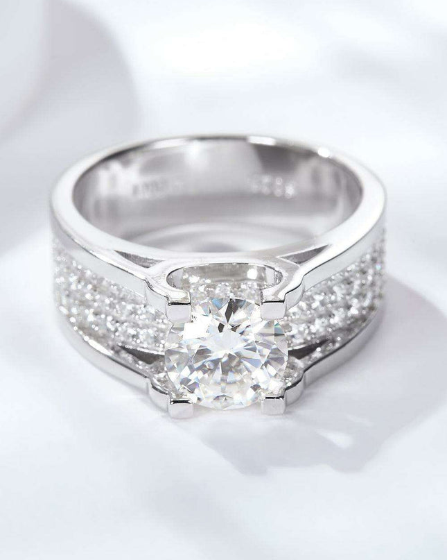 Elegant Radiance: 1 Carat Lab-Grown Diamond Sterling Silver Ring with Platinum Finish