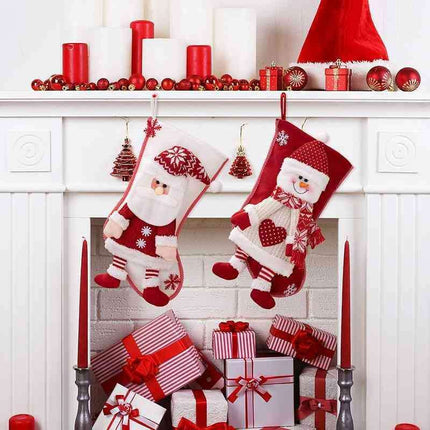 Elegant Holiday Stocking Hanger: A Striking Seasonal Décor Accent